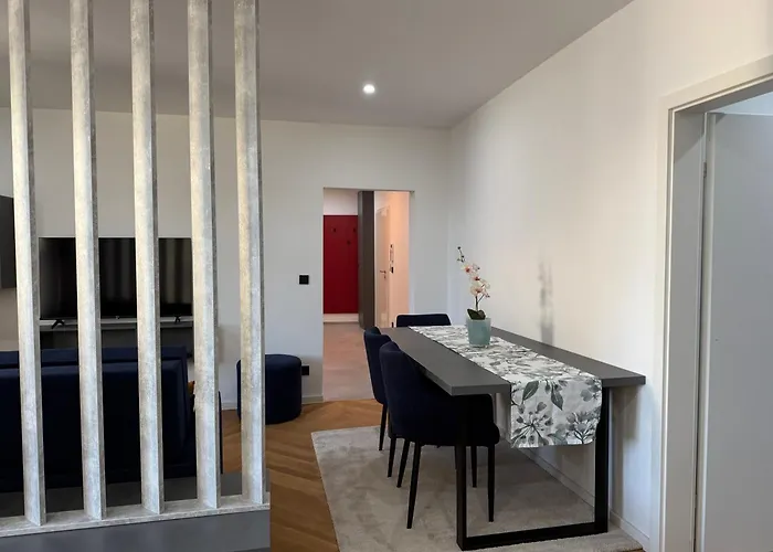 361 Degrees Skyline View Appartement